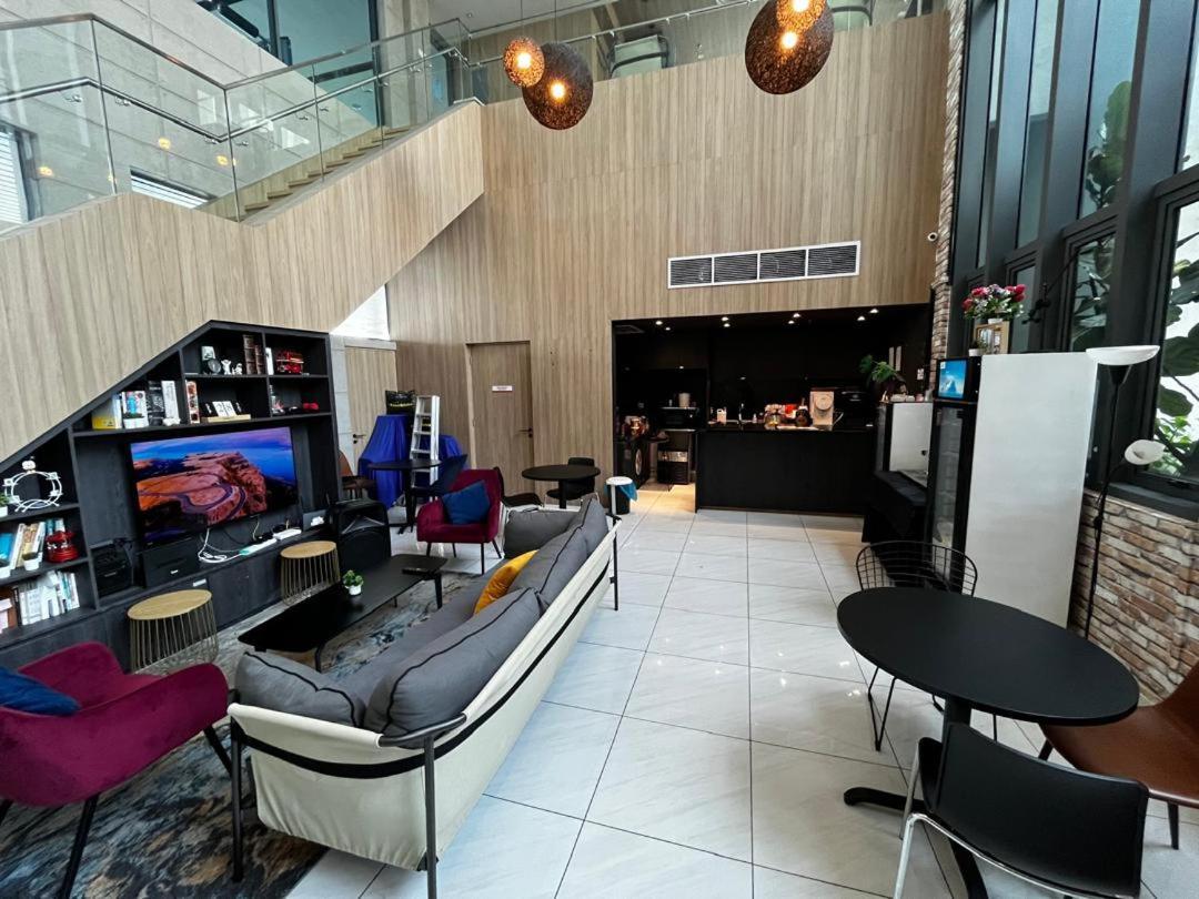 Apartment The Colony Infinitum Sweet Sr